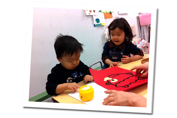 節分の豆まきで使う鬼の制作風景